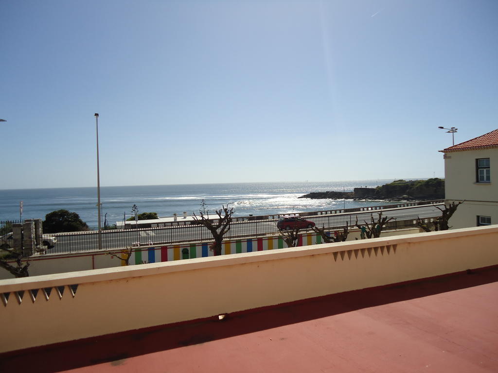 Turismo Do Seculo Hotel Estoril Kültér fotó View of the port of Porto Covo